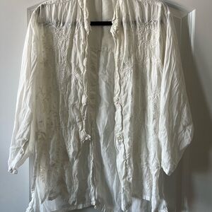 Vintage Elegant White Embroidered Women's blouse flowy medium